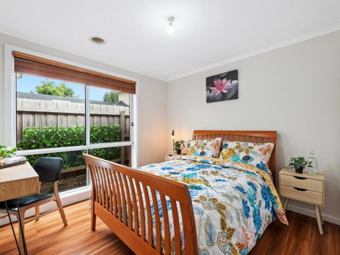 PRIVATE ROOM 4 And PRIVATE ROOM 5 Beside Monash University In Clayton - Food Delivery Shop 1