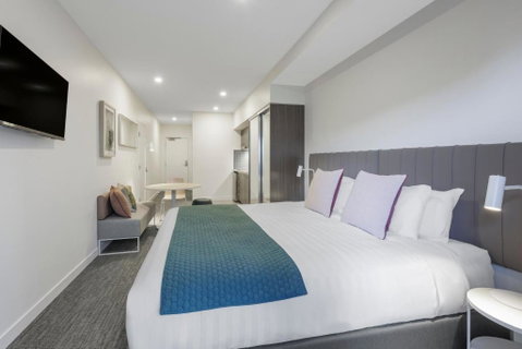 Quest Bundoora - Food Delivery Shop 3