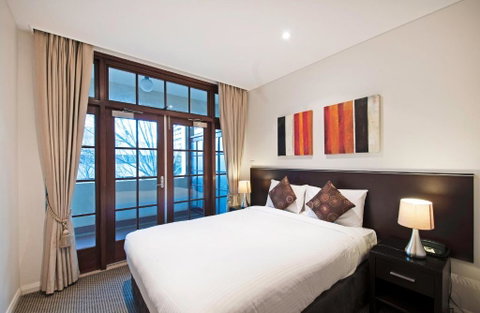 Quest Canberra - Food Delivery Shop 2