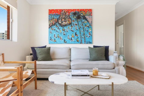 Randwick L 3 Bedroom Apartment + Parking - Food Delivery Shop 1