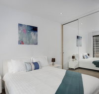 Astra Apartments Southbank - Food Delivery Shop