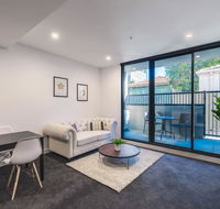 Astrina Deluxe 1 Bedroom - Food Delivery Shop