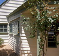 Atticus Cottage - Food Delivery Shop
