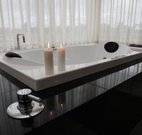 Aurora Cottages Bush Retreat - Pet Food Australia