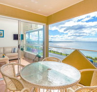 Avalon 1 - overlooking beautiful Convent Beach - Food Delivery Shop