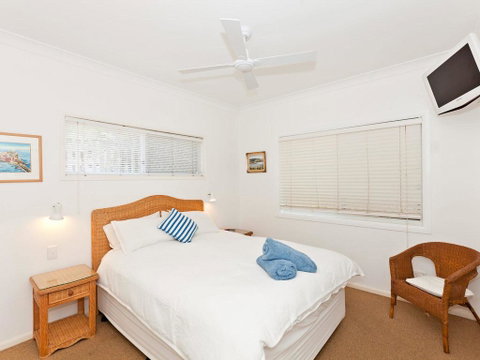 Avalon 2- Uninterrupted Views- Almost On The Beach! - Food Delivery Shop 2