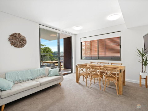 Avoca Beach Pad- 210/14-18 Cape Three Points Rd - Food Delivery Shop 3