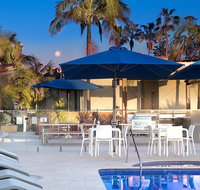 Avoca Palms Resort - Food Delivery Shop