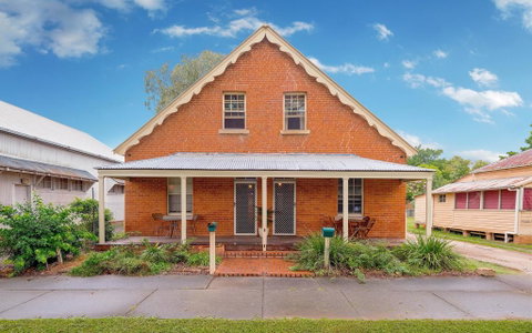 Azile 1875 Heritage Victorian Duplex - Food Delivery Shop 3