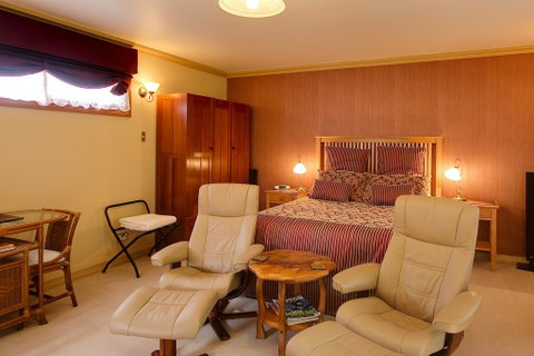 B & B At Winterbrook - Food Delivery Shop 1