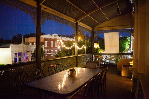 Balcony Level - Heygarth House - Port Of Echuca Townhouse - Food Delivery Shop 1