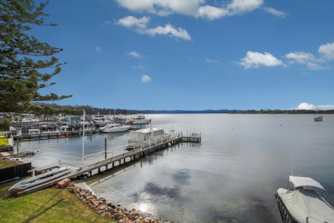 Bancroft Bay Frontage - Food Delivery Shop 3