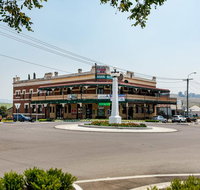 Bank Hotel Dungog - Food Delivery Shop