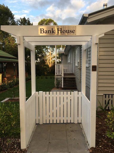 Bank House Tamborine Mountain - Food Delivery Shop 3
