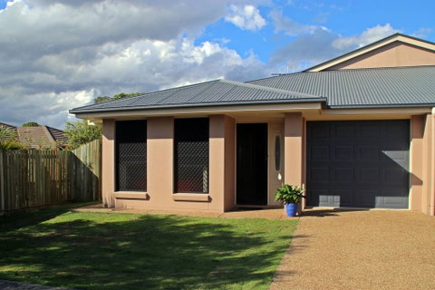 Banksia And Acacia Apartments - Food Delivery Shop 1