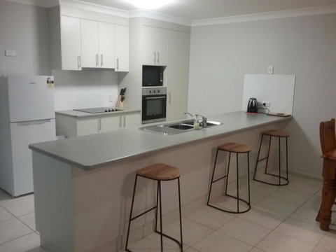 Banksia And Acacia Apartments - Food Delivery Shop 0