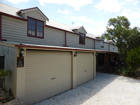 Barossa Barn Bed And Breakfast - Food Delivery Shop 2