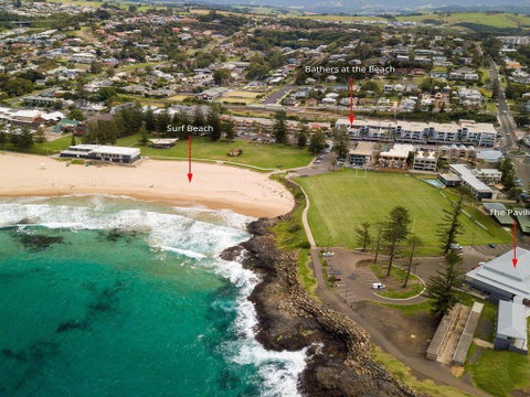 Bathers At The Beach - Across From Surf Beach - Food Delivery Shop 3