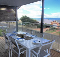 Bayview Beach House Apartment No 2 - Food Delivery Shop