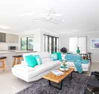 Beach Breeze Holiday House - Food Delivery Shop