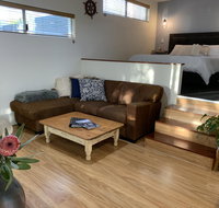 Beach Charm Villa Suite - Food Delivery Shop