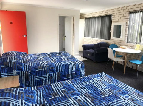 Beach Park Motel - Food Delivery Shop 2