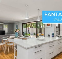 Beach Retreat Quinns Rocks - Food Delivery Shop