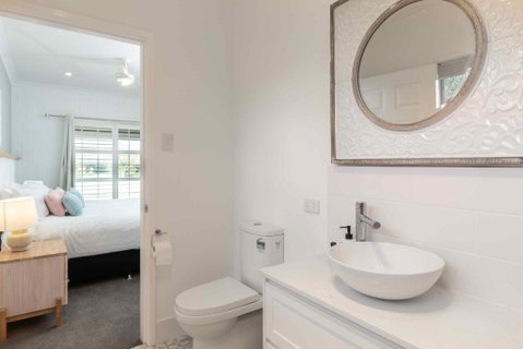 Redims Hill Cottage - Food Delivery Shop 2
