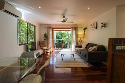 Regent Bower Cottage - Food Delivery Shop 0
