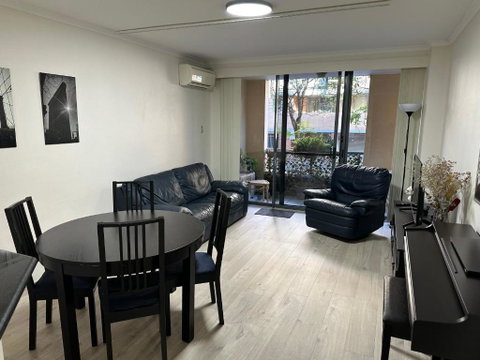 Resort Style 2BR Apt In Pyrmont Next To Darling Harbour - Food Delivery Shop 1