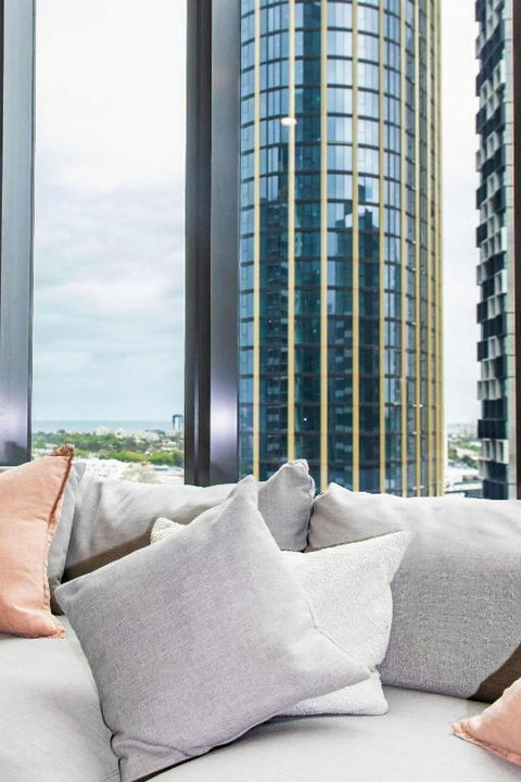 Resort Style Living 2 Bed Apt With Pool BBQ - Food Delivery Shop 1