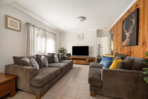 Rest & Relaxation - Food Delivery Shop 1