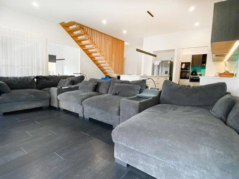 Rhyll Luxury Retreat Phillip Island - Food Delivery Shop 3