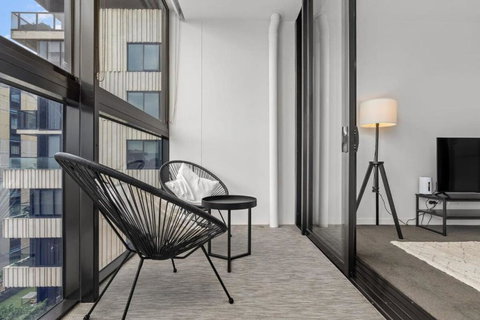 Richmond Premium Escape - Walk To The MCG - Food Delivery Shop 1