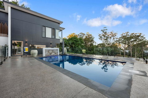 Ridge Retreat - Food Delivery Shop 3