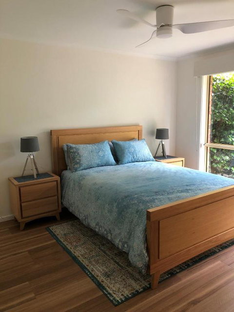 Right In Bright - Food Delivery Shop 3