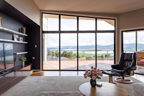 River Haven Serene Spacious With River Views - Food Delivery Shop 0