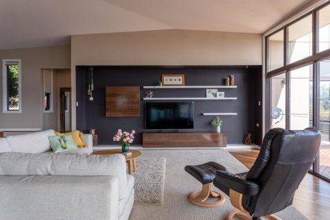River Haven Serene Spacious With River Views - Food Delivery Shop 2