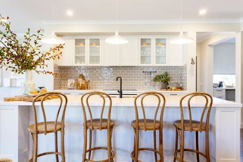 River Run Bright - Food Delivery Shop 1