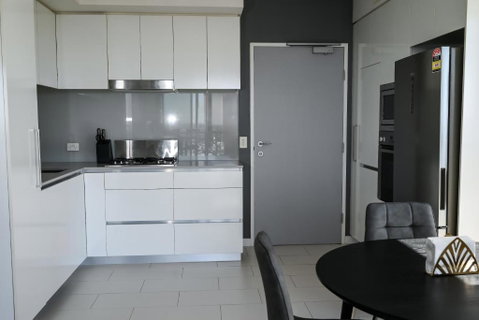 River View Apartment In Brisbane With Parking - Food Delivery Shop 3