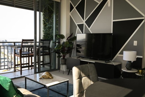 River View Apartment In Brisbane With Parking - Food Delivery Shop 2