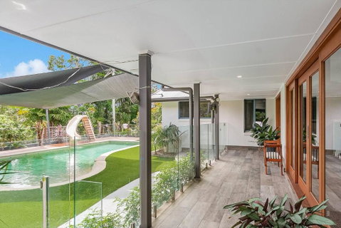Riverview Homestead - Bring The Boat! - Food Delivery Shop 1