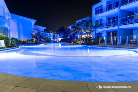 Sand Dunes Resort Stunning Beachfront Apartment - Food Delivery Shop 0