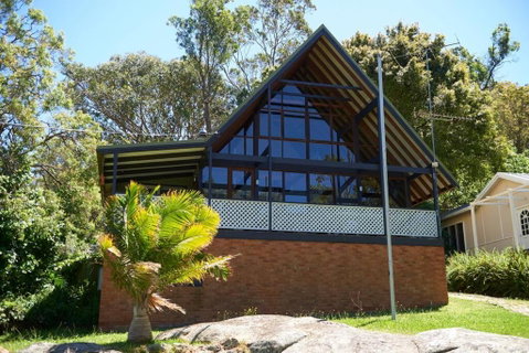 Riviera On Hawkesbury An Island Style Escape - Food Delivery Shop 1