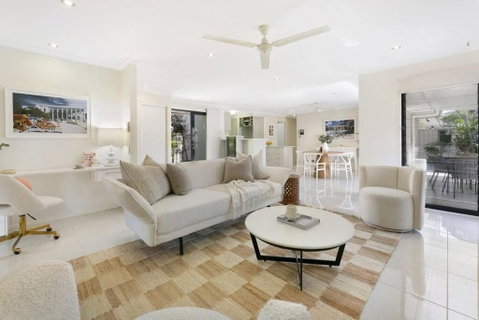 Riviera Road Miami - 4BRM Dual Villa - Food Delivery Shop 0