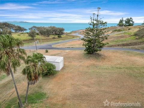 Rocky Retreat At Emu Park - Food Delivery Shop 3
