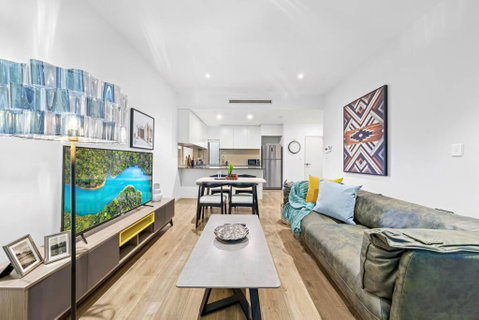 Rooftop 2 Bed Apt With Terrace At Newtown - Food Delivery Shop 0
