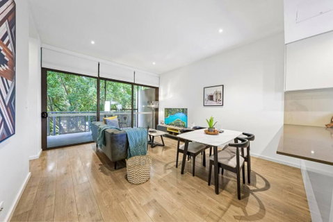 Rooftop 2 Bed Apt With Terrace At Newtown - Food Delivery Shop 1