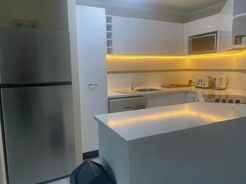 ROOFTOP APARTMENT AT MARINA TERRACES - Food Delivery Shop 2