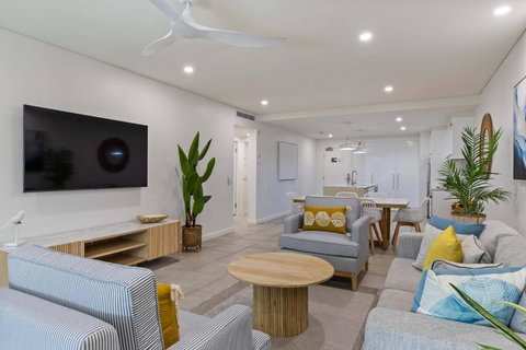 Rooftop Resort Oasis At Temple With Spa - Food Delivery Shop 2